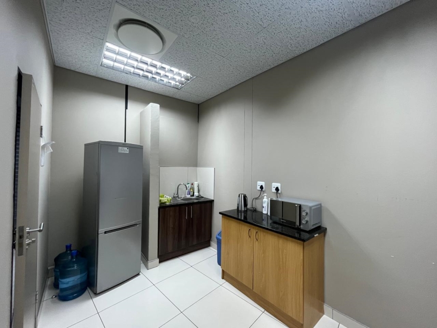 To Let commercial Property for Rent in Beacon Bay North Eastern Cape